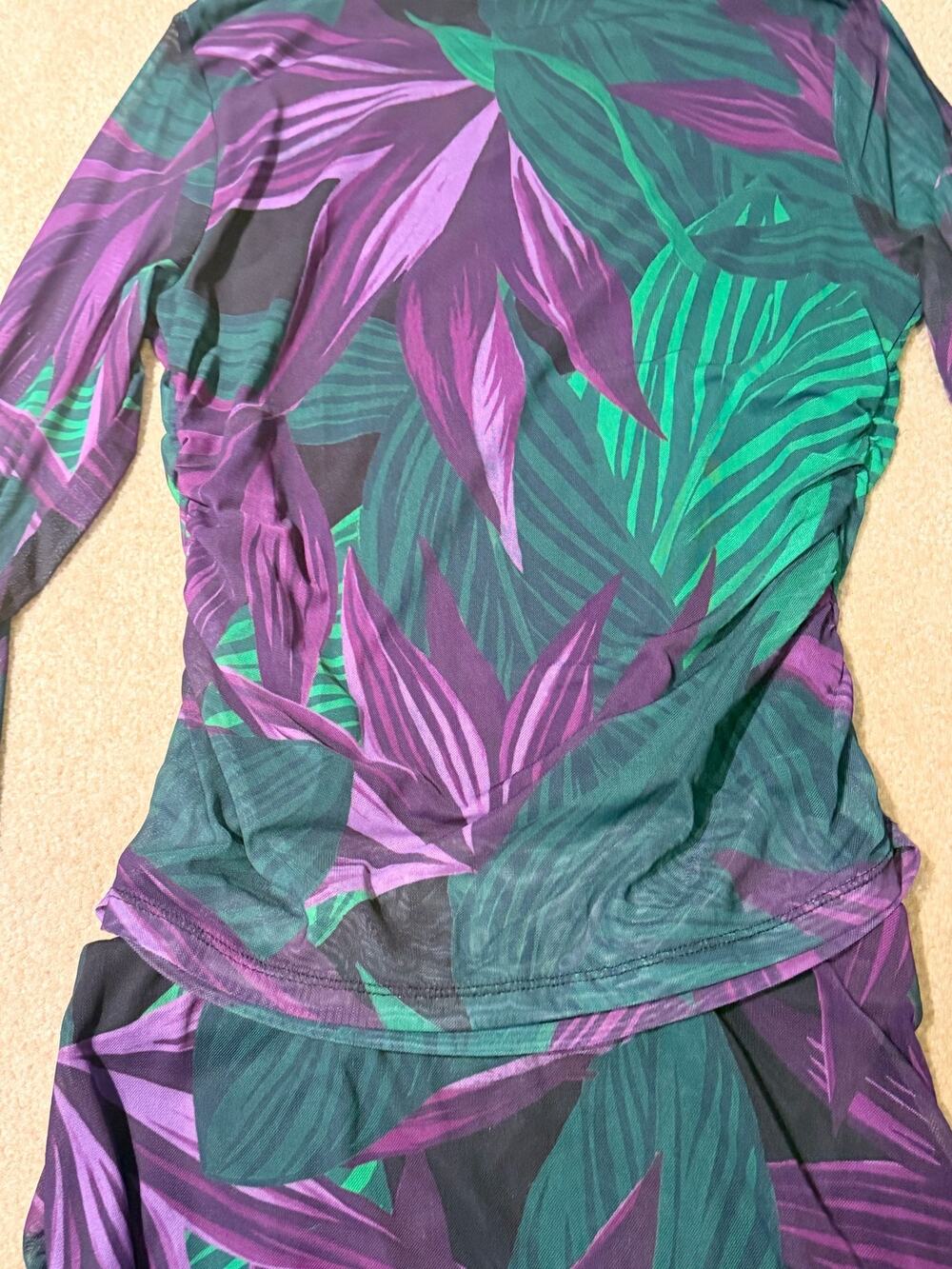 Bold Elements Petite M Grn/Purple Tropical Leaf Mesh Long Sleeve Top Skirt Set